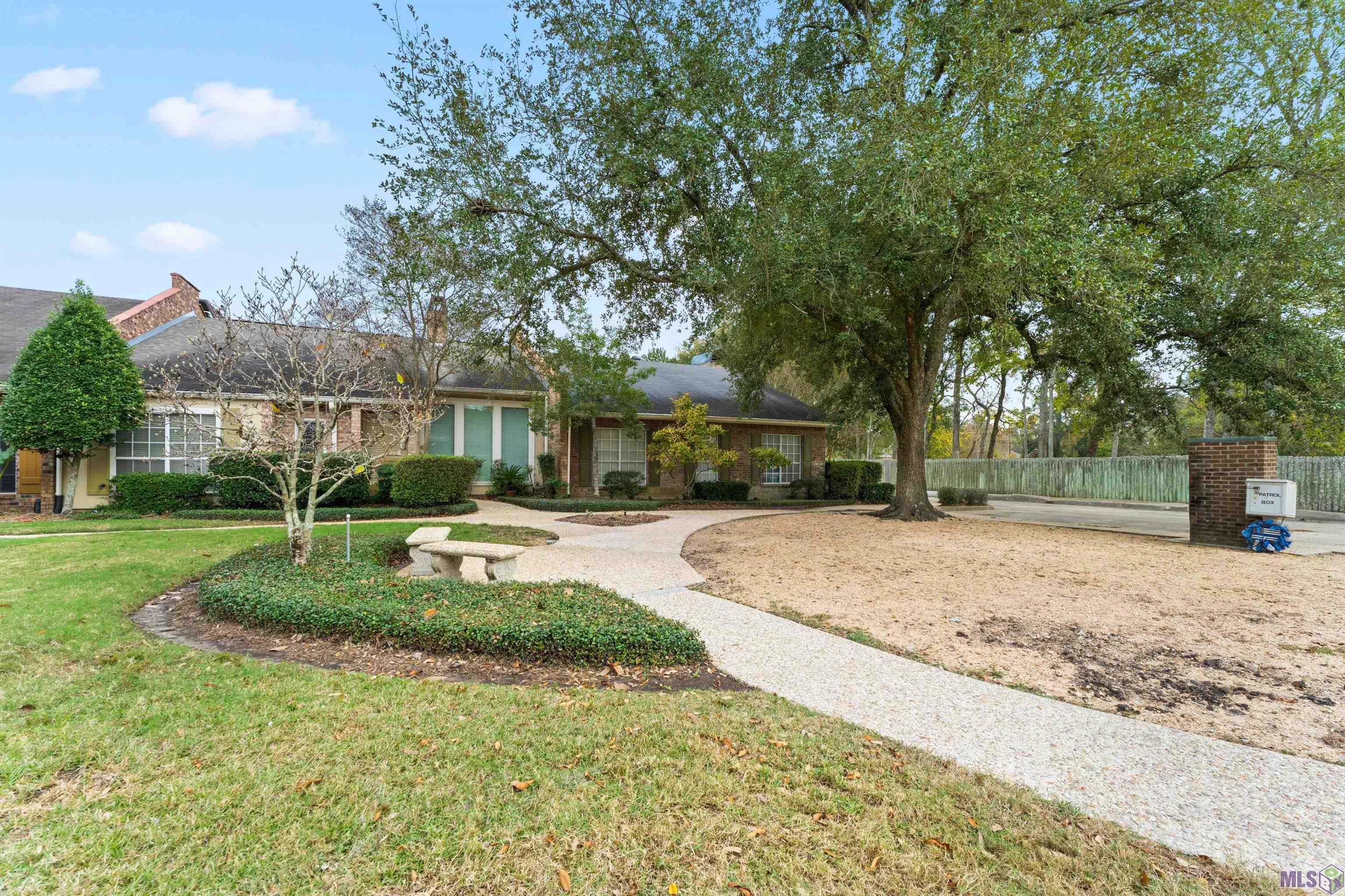 1653 Sharp Road Baton Rouge, LA 70815 - Photo 3 of 21
