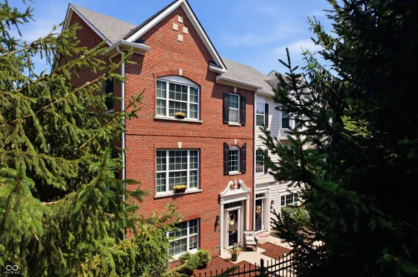 $291,000 | 2386 The Springs Drive, Unit 5, Indianapolis, IN 46260
