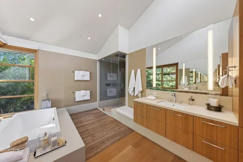 $18,998,000 | 22525 Rolling Hills Road, Saratoga, CA 95070