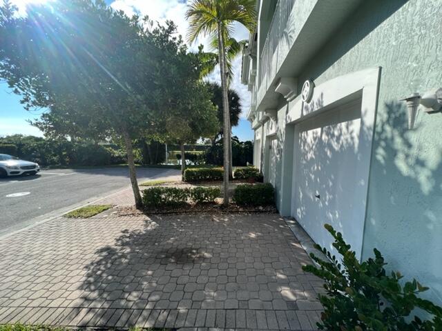 3115 Laurel Ridge Circle Riviera Beach, FL 33404 - Photo 3 of 21 IMG_8621
