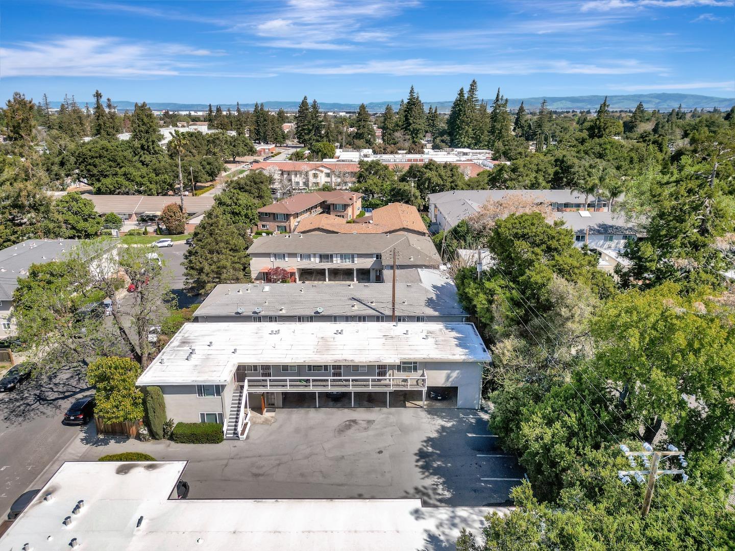 4 Coleman Place Menlo Park, CA 94025 - Photo 3 of 34