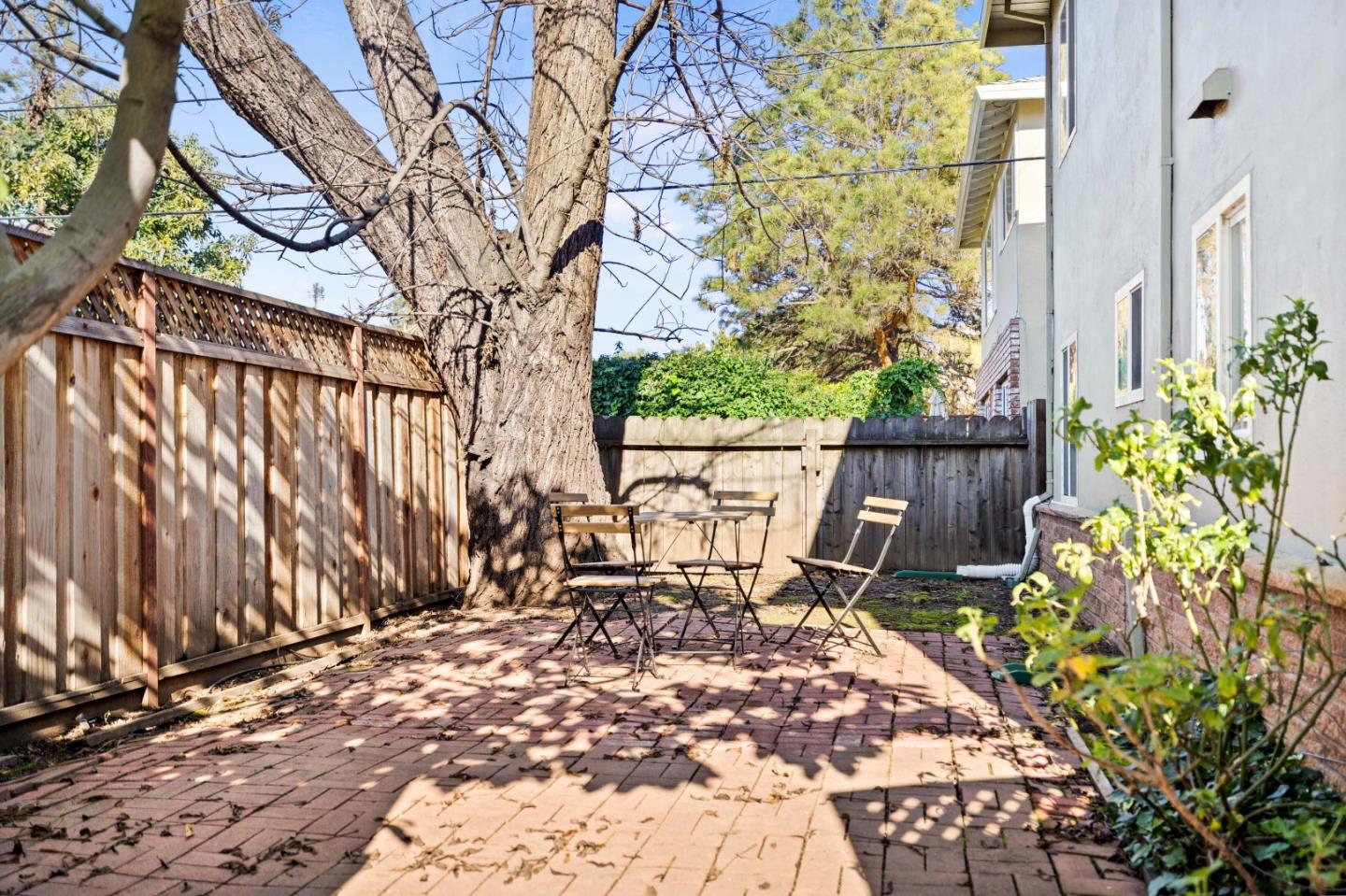4 Coleman Place Menlo Park, CA 94025 - Photo 33 of 34 a view of outdoor space yard and patio