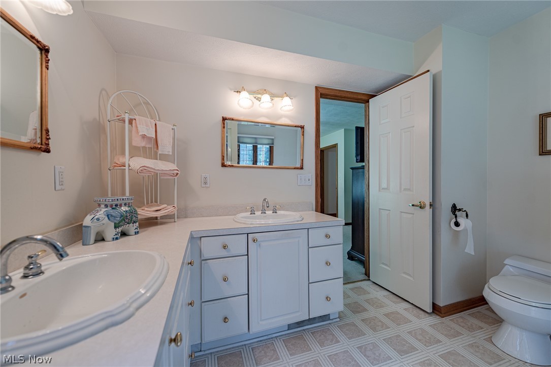 18884 Chillicothe Road Chagrin Falls, OH 44023 - Photo 23 of 35 Gallery Image 23
