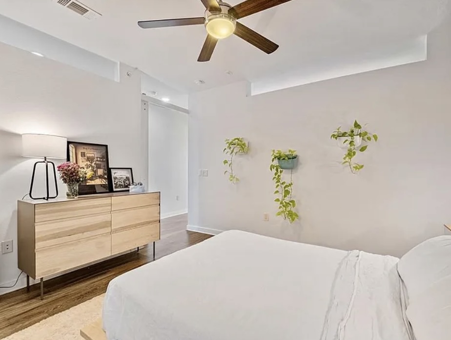 1900 Barton Springs Road, Unit 5040 Austin, TX 78704 - Photo 7 of 17