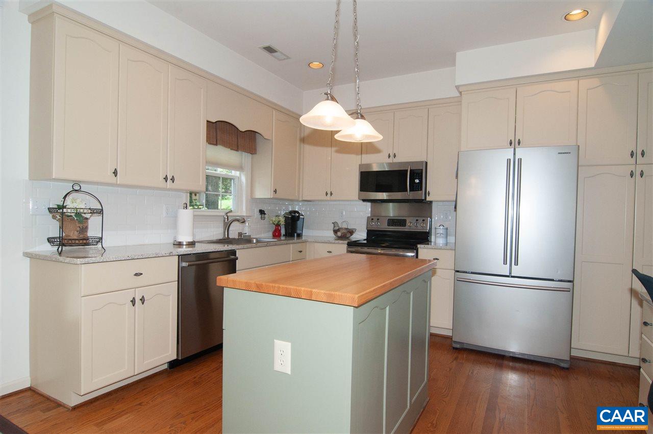 2889 Chimney Spring Charlottesville, VA 22911 - Photo 15 of 50 Gallery Image 15