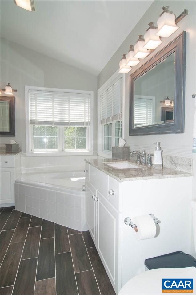 2889 Chimney Spring Charlottesville, VA 22911 - Photo 29 of 50 Gallery Image 29