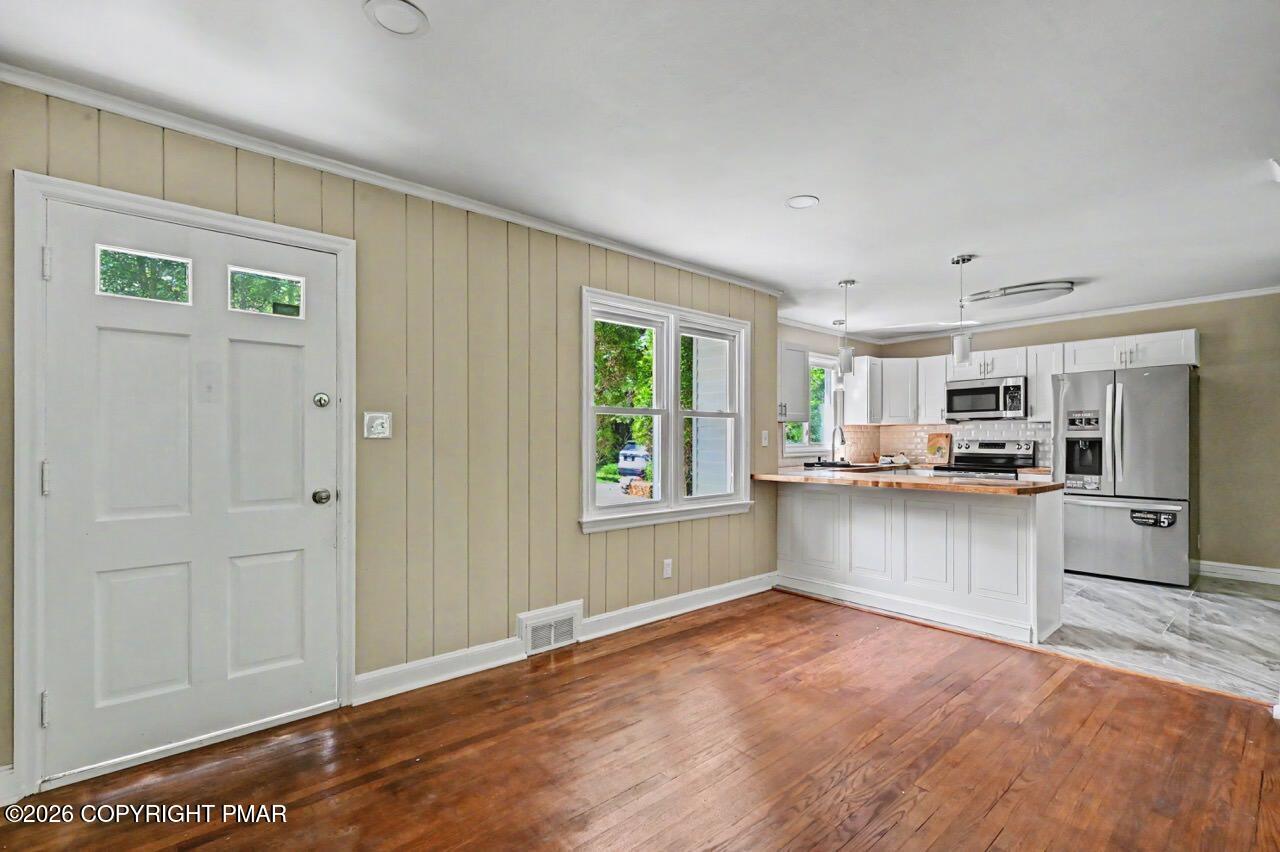 754 Carlton Road Tobyhanna, PA 18466 - Photo 9 of 57 754 Carlton Rd 07 Large