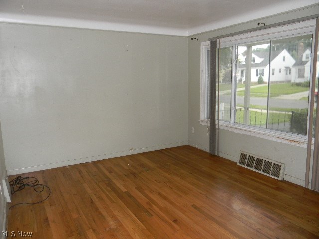 4209 Wilmington Road Cleveland, OH 44121 - Photo 12 of 20