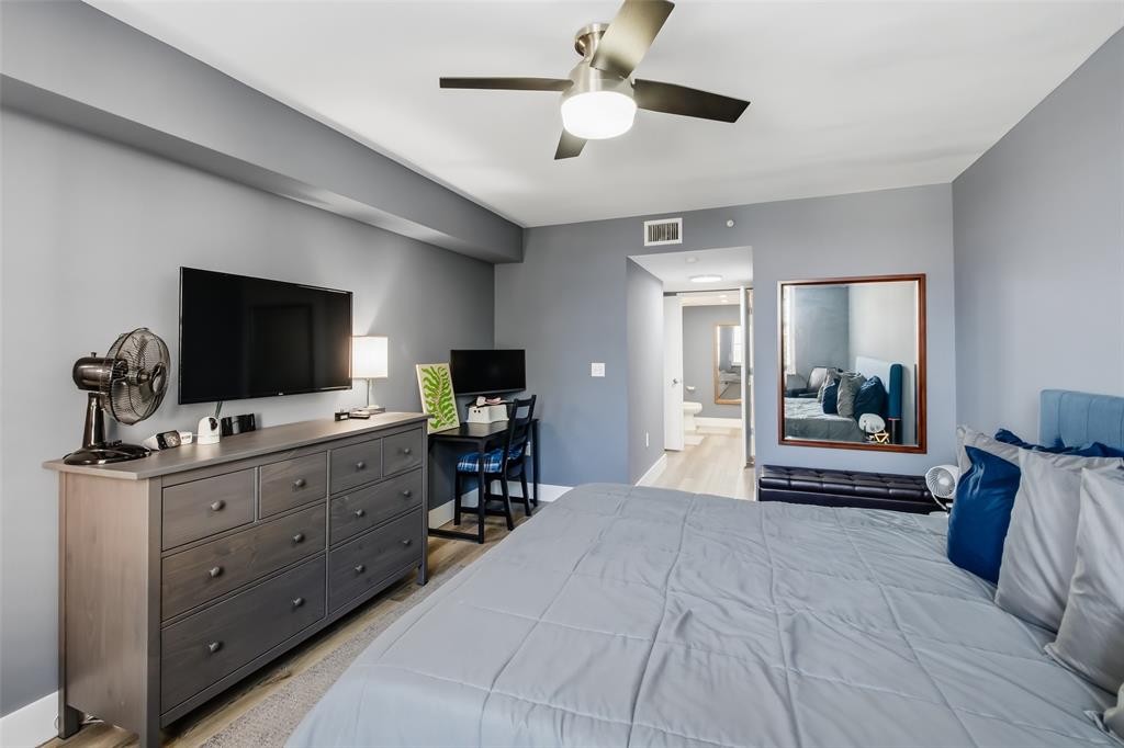 520 Southeast 5th Avenue, Unit 3208 Fort Lauderdale, FL 33301 - Photo 37 of 71 a bedroom with a bed and a flat screen tv