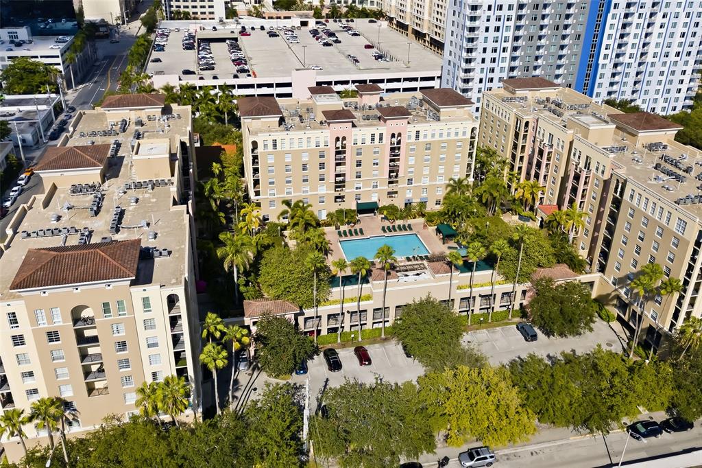 520 Southeast 5th Avenue, Unit 3208 Fort Lauderdale, FL 33301 - Photo 68 of 71 a view of building with outdoor space and street view