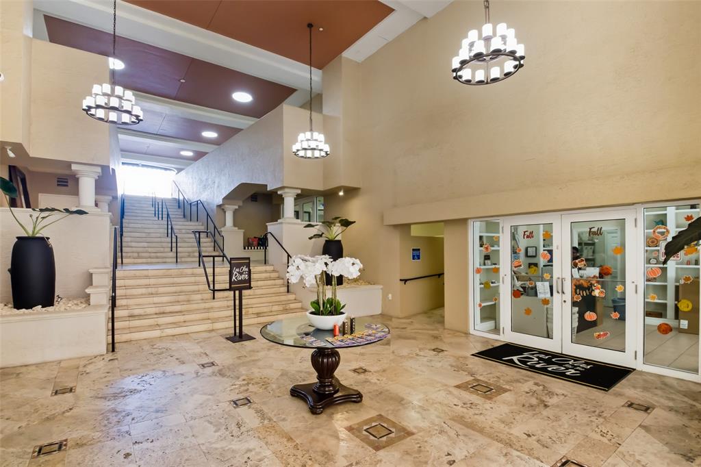 520 Southeast 5th Avenue, Unit 3208 Fort Lauderdale, FL 33301 - Photo 9 of 71 a view of a room with gym equipment
