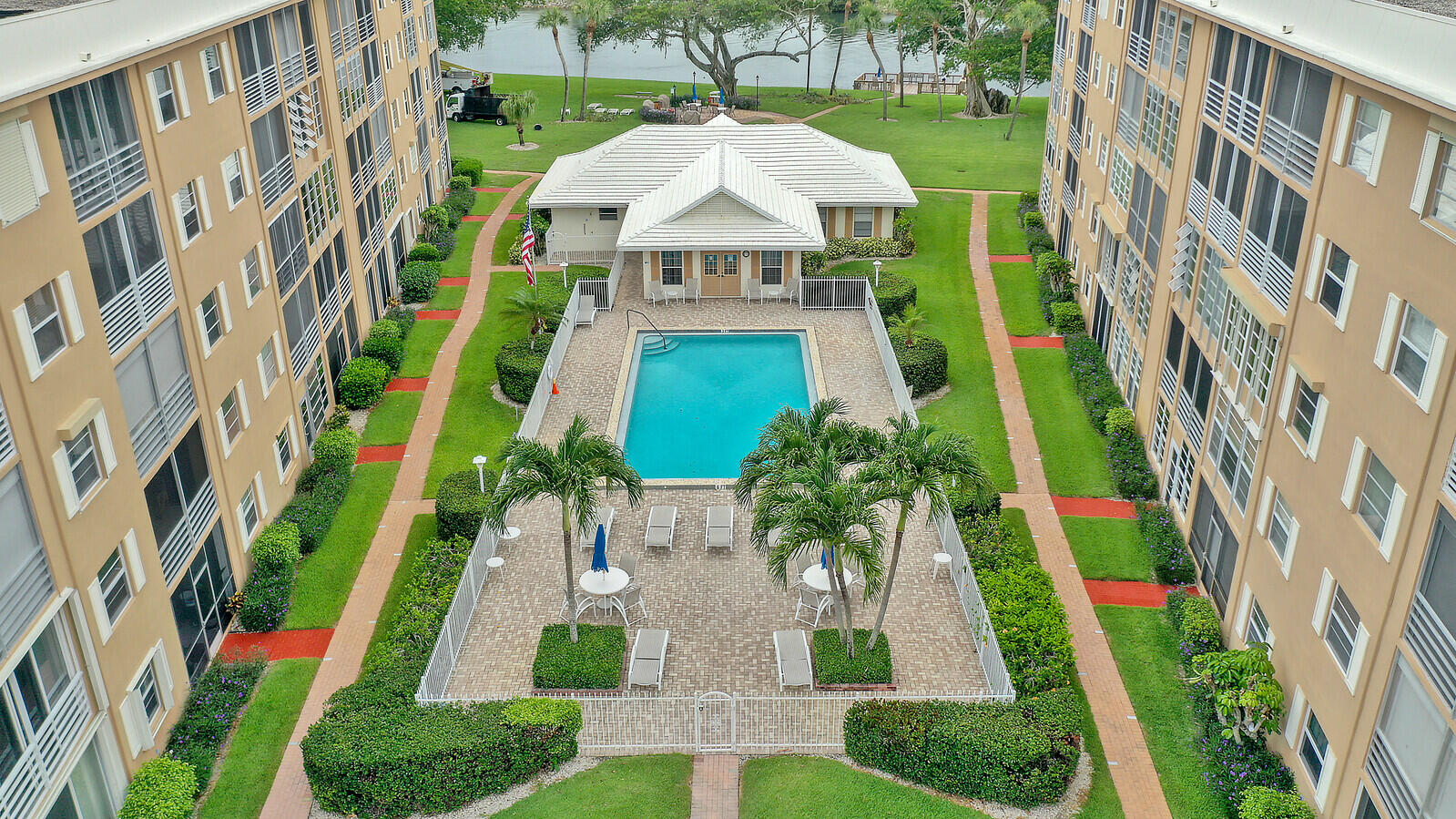 308 Golfview Road, Unit 403 North Palm Beach, FL 33408 - Photo 7 of 37 07_Aerial_7_mls