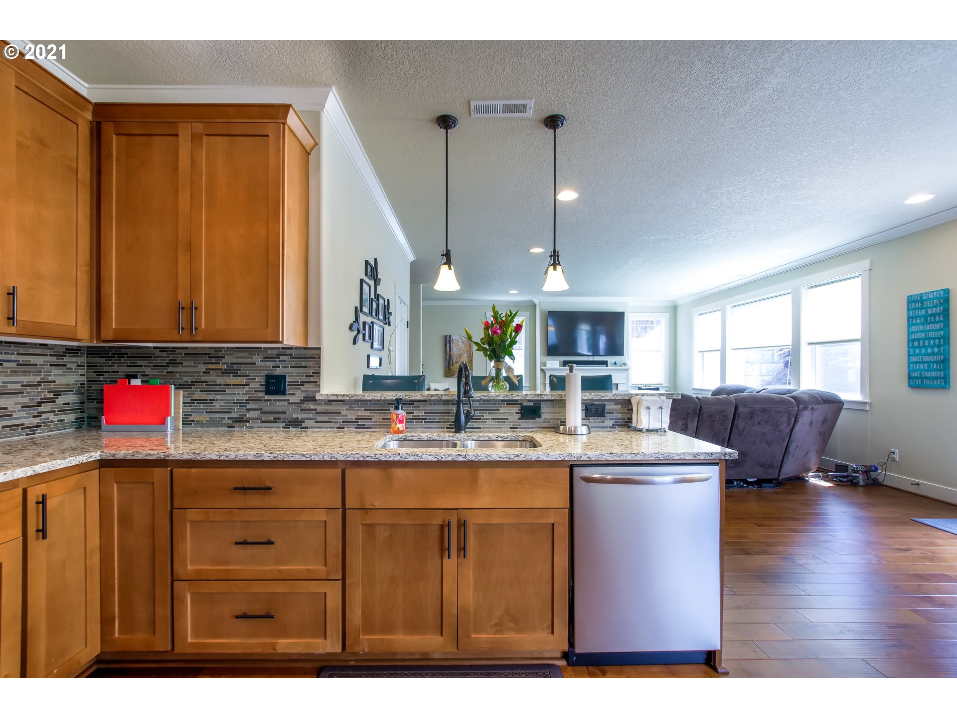 7617 Southwest Applegate Drive Beaverton, OR 97007 - Photo 12 of 26 Gallery Image 12