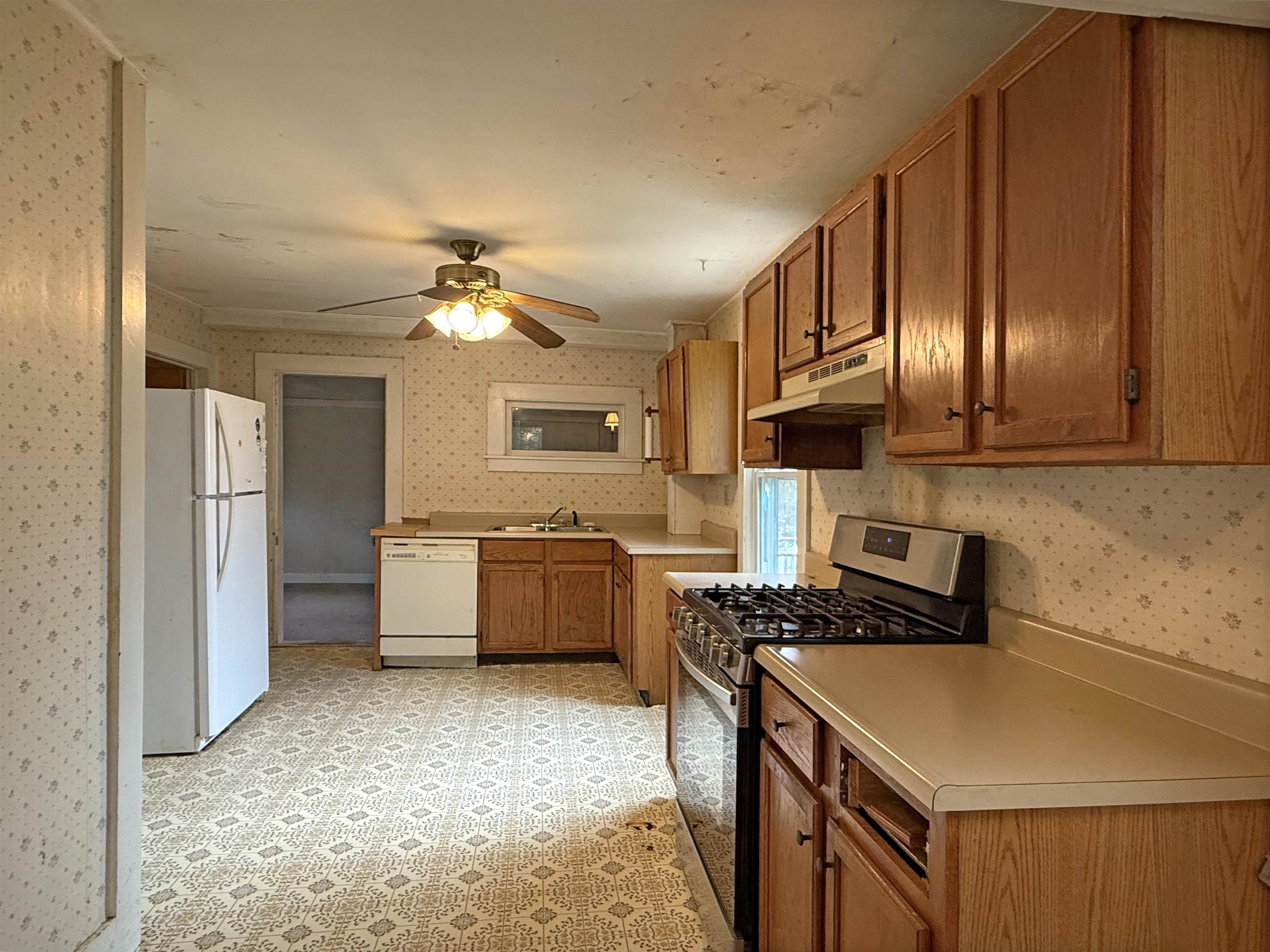 82 Ossie Road Middlebury, VT 05753 - Photo 10 of 30