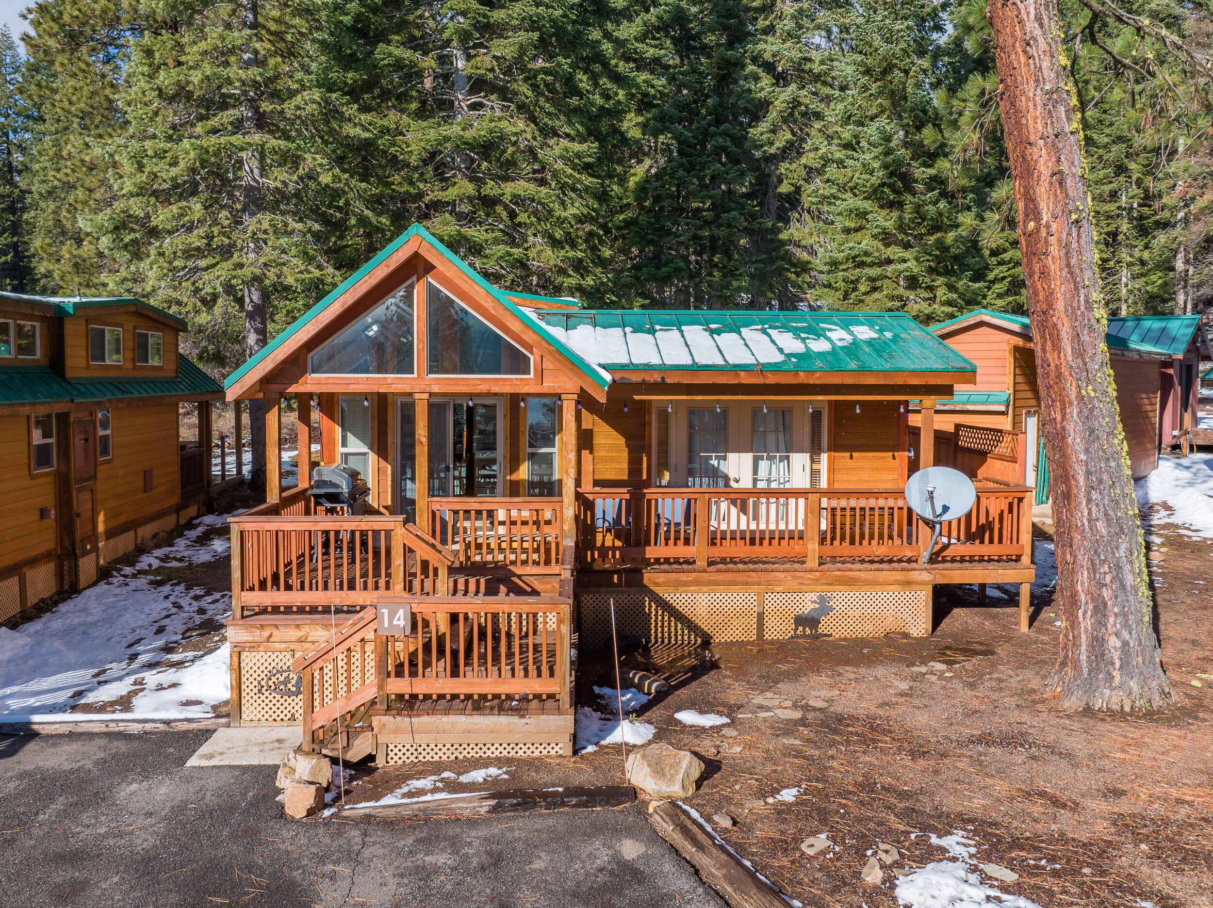 7900 Hyatt Prairie Road, Unit 14 Ashland, OR 97520 - Photo 2 of 37 7900HyattPrairieRd14-045