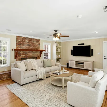 $899,900 | 3505 Cedar Ln Drive, Tallahassee, FL 32312