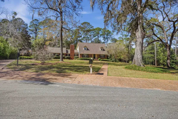 $899,900 | 3505 Cedar Ln Drive, Tallahassee, FL 32312