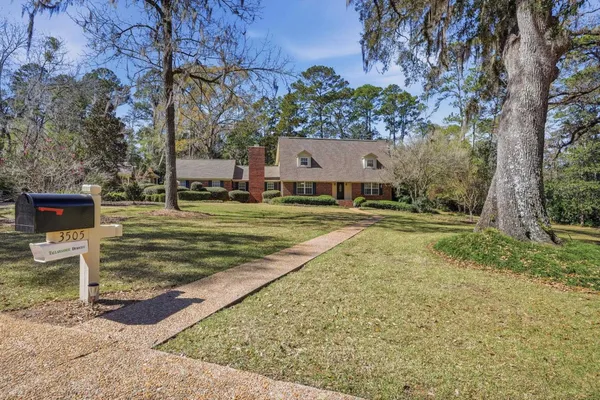 $899,900 | 3505 Cedar Ln Drive, Tallahassee, FL 32312