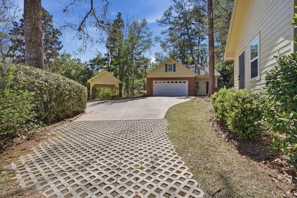 $899,900 | 3505 Cedar Ln Drive, Tallahassee, FL 32312