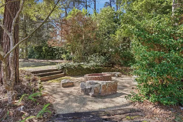 $899,900 | 3505 Cedar Ln Drive, Tallahassee, FL 32312