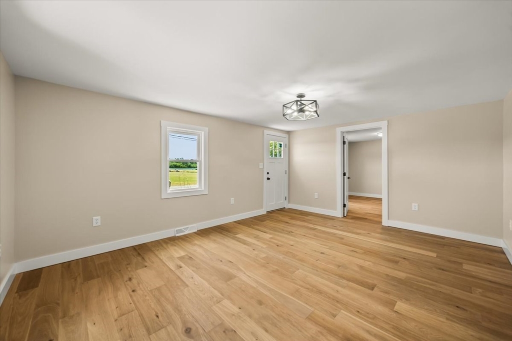 521 Marys Pond Road Rochester, MA 02770 - Photo 14 of 42