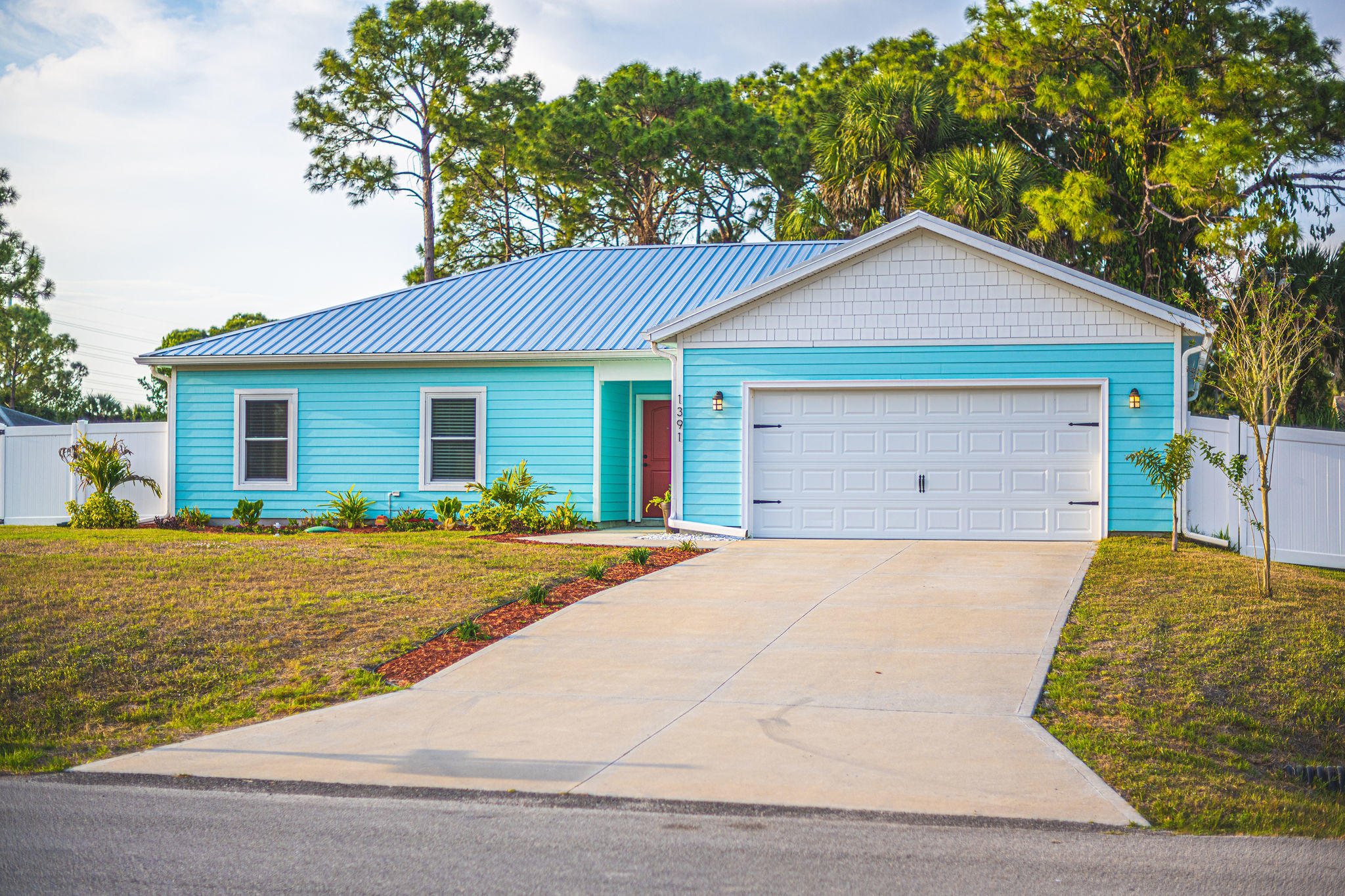 1391 Whitehurst Road Southwest Palm Bay, FL 32908 - Photo 3 of 73 JCP_6746
