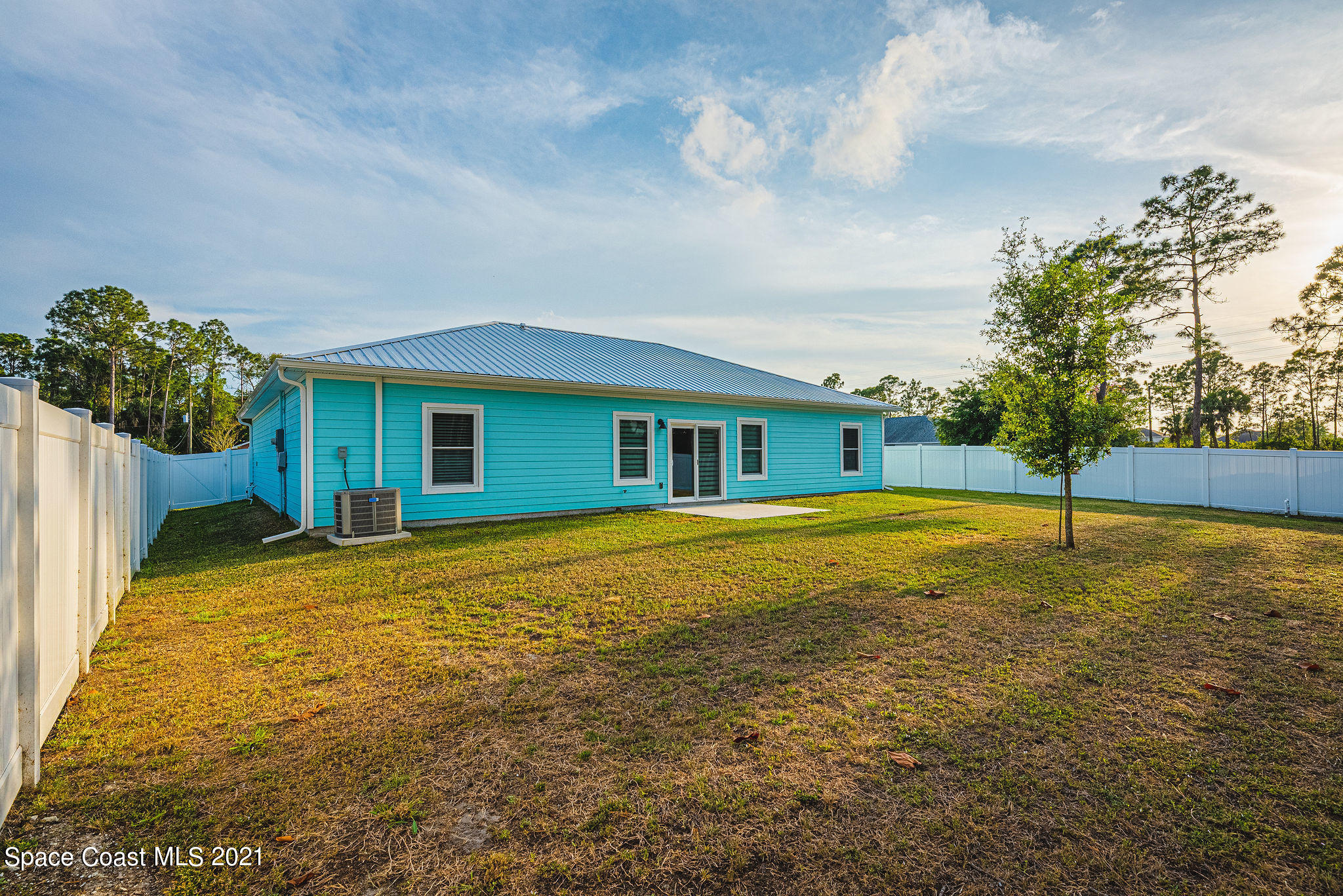 1391 Whitehurst Road Southwest Palm Bay, FL 32908 - Photo 34 of 73 JC7_4470-HDR