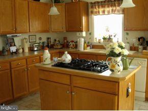 108 Oak Ridge Lane Manahawkin, NJ 08050 - Photo 10 of 11 Gallery Image 10