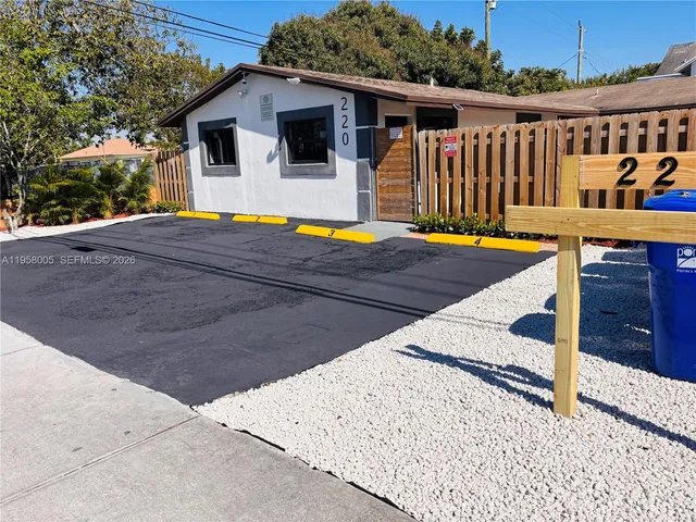 $790,000 | 220 Northwest 27th Avenue, Pompano Beach, FL 33069