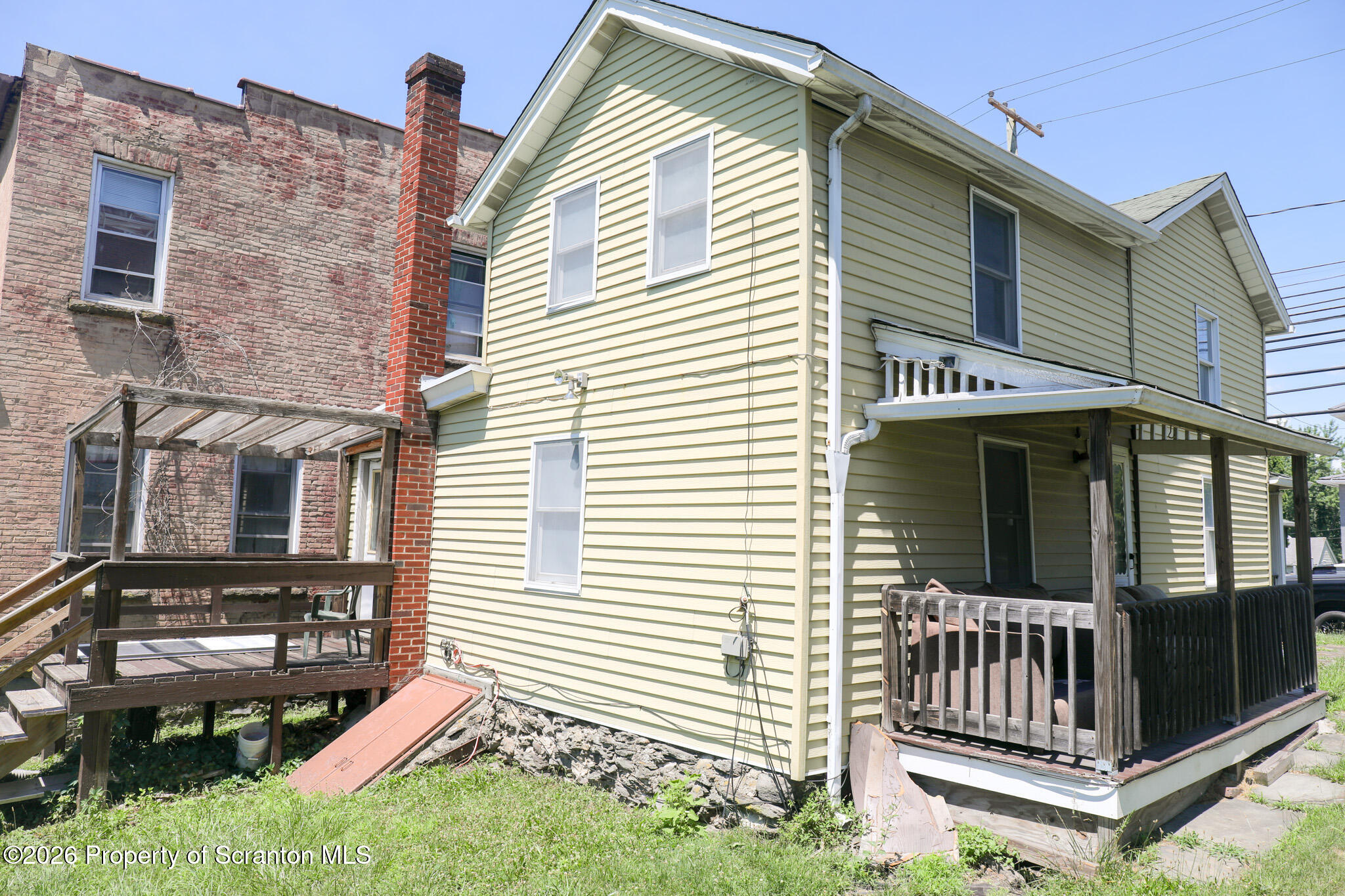 816 Moosic Street Scranton, PA 18505 - Photo 4 of 19 4 (24)