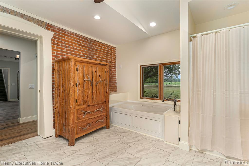 2660 North State Road Carsonville, MI 48419 - Photo 16 of 61