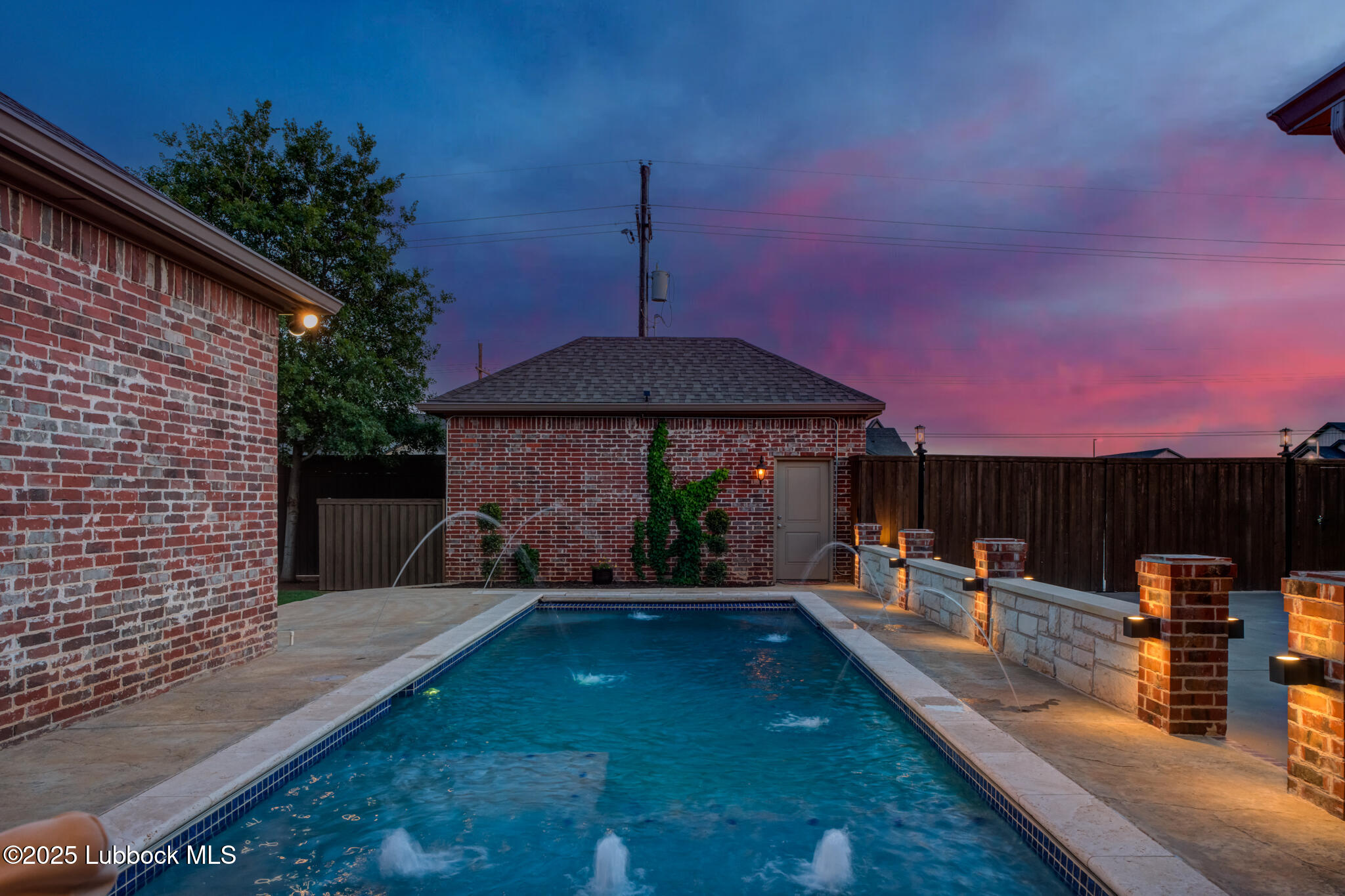 3813 113th Street Lubbock, TX 79423 - Photo 7 of 62 DSC09858_59_60-Edit
