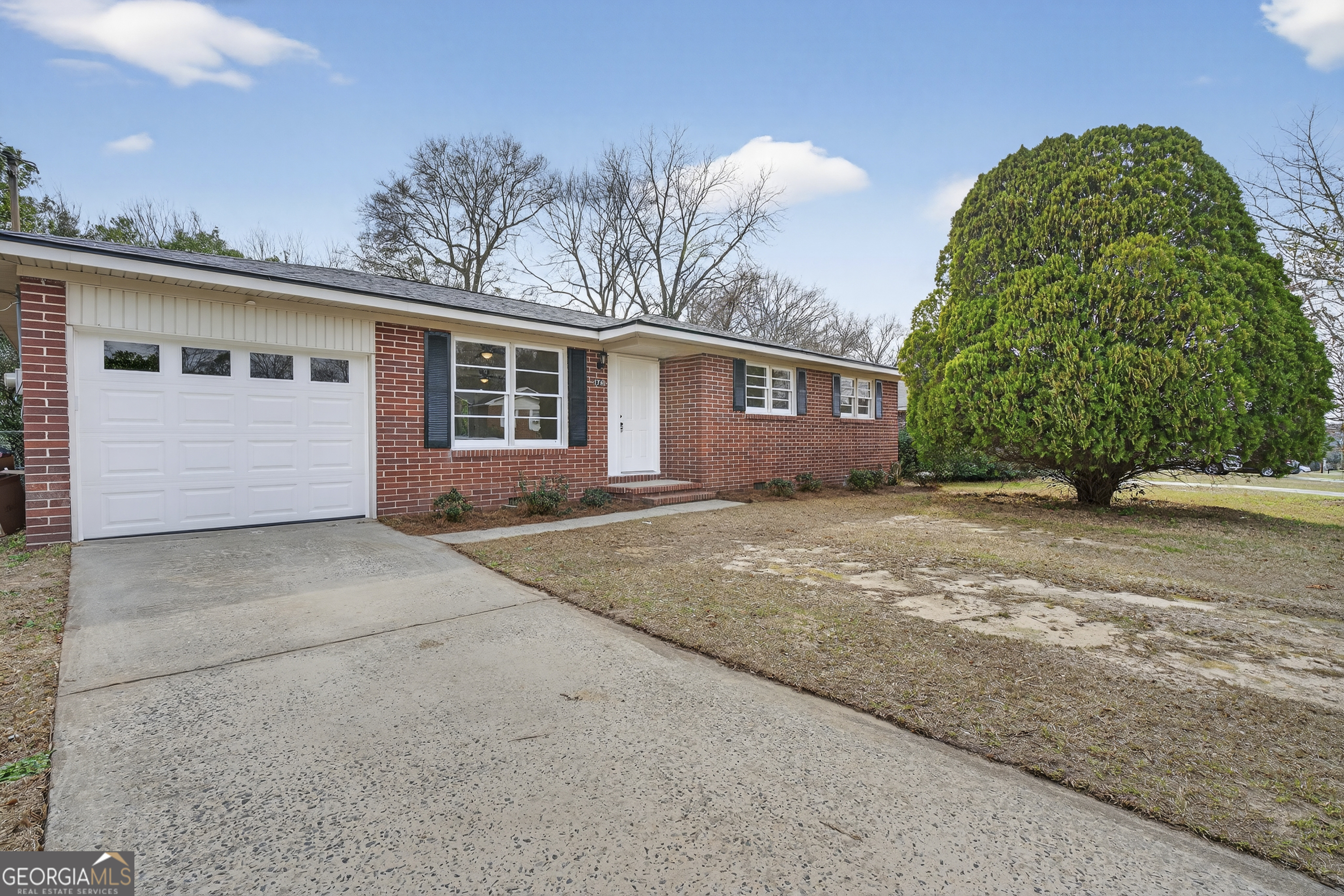 1748 Timark Drive Macon, GA 31206 - Photo 2 of 45