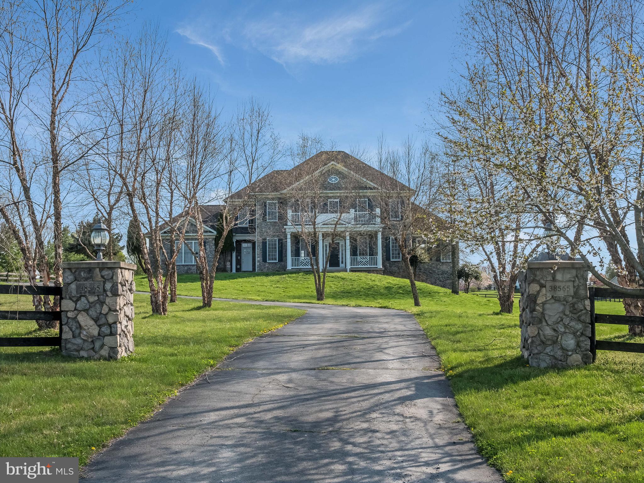 38565 Piggott Bottom Road Hamilton, VA 20158 - Photo 1 of 81 Gallery Image 1