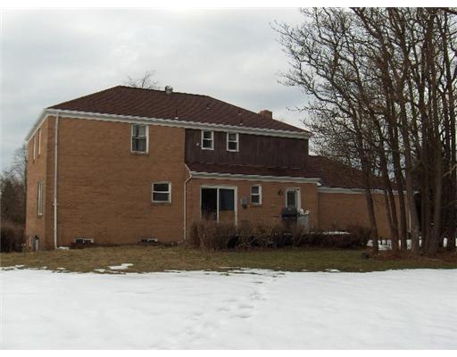 219 McKenzie Road Clinton, PA 15026 - Photo 3 of 11 Exterior Back.