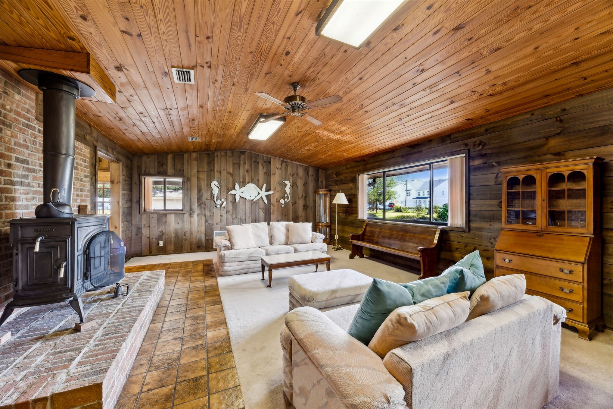 96111 Pirates Bluff Road Yulee, FL 32097 - Photo 10 of 52 a living room with furniture a chandelier