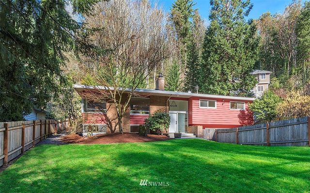 $900,000 | 6628 Northeast 129th Street, Kirkland, WA 98034