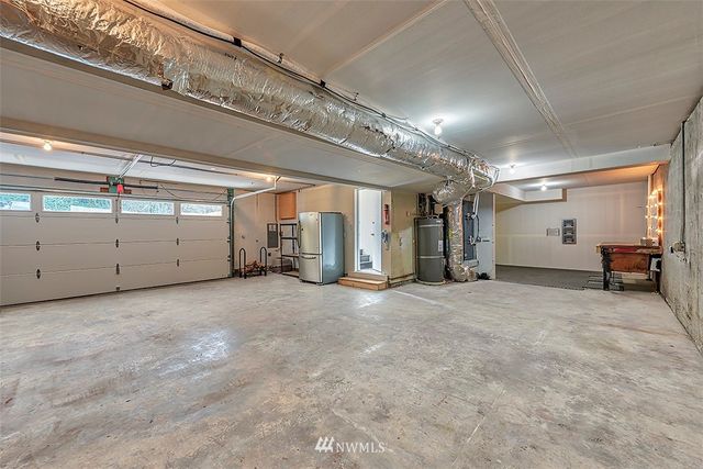 $900,000 | 6628 Northeast 129th Street, Kirkland, WA 98034