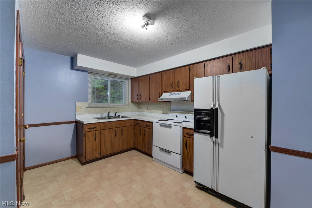 14461 Triskett Road Cleveland, OH 44111 - Photo 6 of 22 Gallery Image 6
