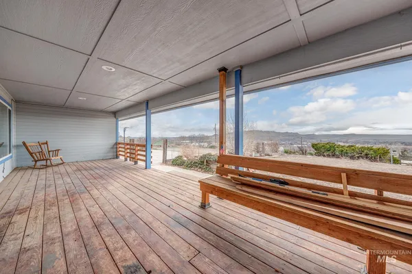 $499,000 | 1200 Hoffman Drive, Vale, OR 97918
