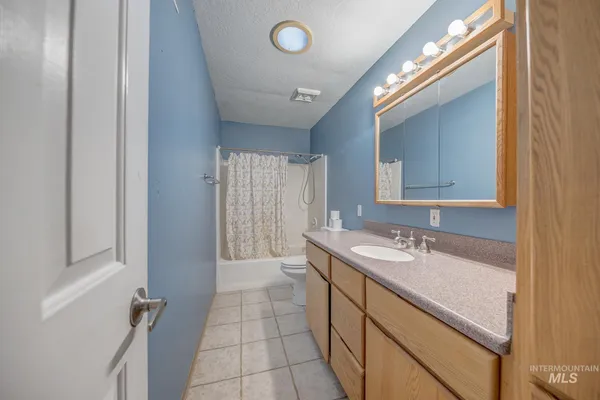 $499,000 | 1200 Hoffman Drive, Vale, OR 97918