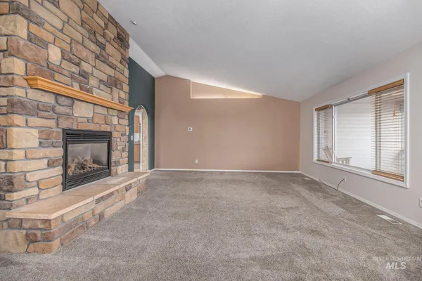 $499,000 | 1200 Hoffman Drive, Vale, OR 97918