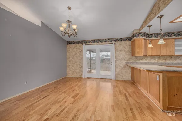 $499,000 | 1200 Hoffman Drive, Vale, OR 97918