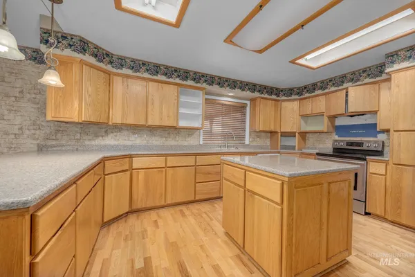 $499,000 | 1200 Hoffman Drive, Vale, OR 97918