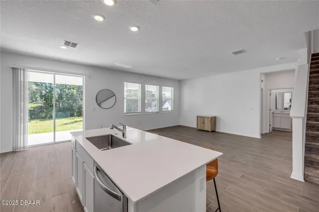 $440,000 | 3975 Willow Brk Drive, Edgewater, FL 32141