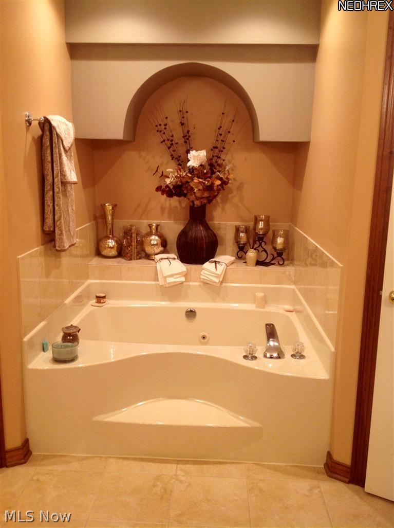 3997 Raintree Circle Uniontown, OH 44685 - Photo 10 of 16 Gallery Image 10
