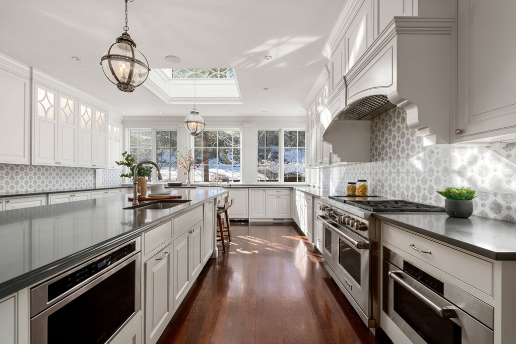 200 Pond Road Wellesley, MA 02482 - Photo 11 of 30