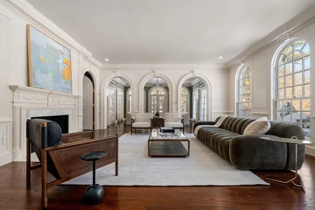 $7,995,000 | 200 Pond Road, Wellesley, MA 02482