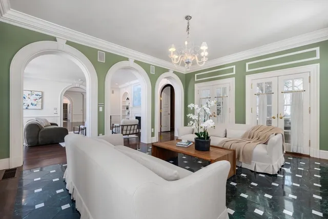 $7,995,000 | 200 Pond Road, Wellesley, MA 02482