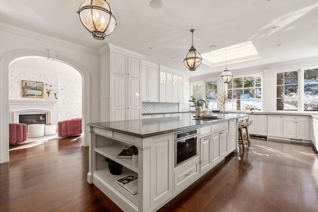 200 Pond Road Wellesley, MA 02482 - Photo 9 of 30